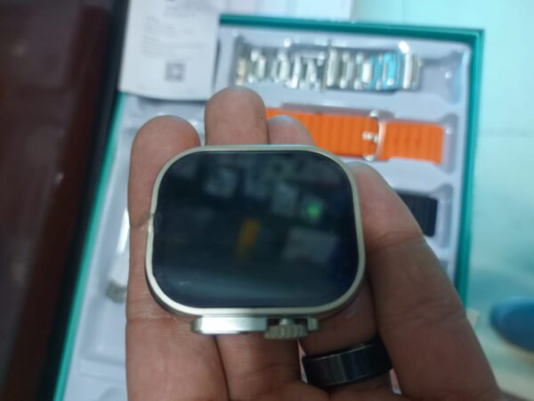 CROWN H70  SMART WATCH 7 straps (random color) - Image 3