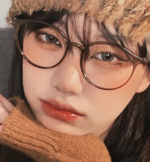 Premium transparent Glasses– Stylish & Versatile Eyewear, Eyes Protection Eyeglass Black and brown combination - Image 3